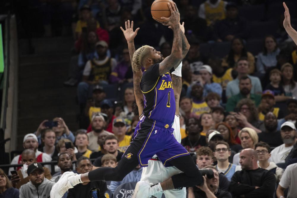 且爆发力极 且爆发力极