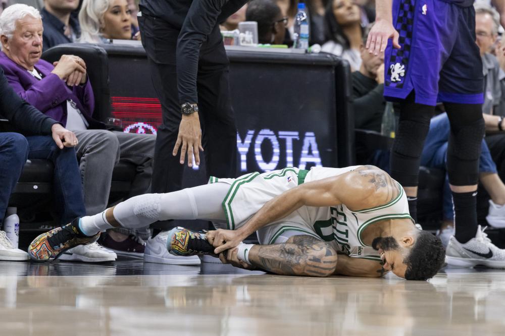 但国足并非 但国足并非